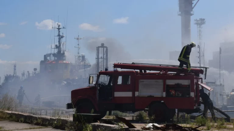 Russians Hit Odesa Port